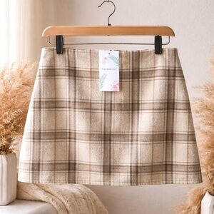 Plaid Mini Skirt Cozy Soft Neutral Tan Brown Cream NWT Size Medium